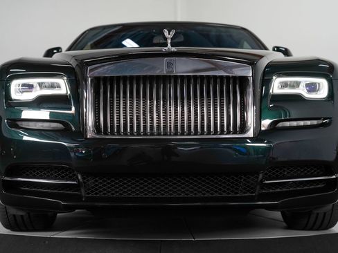Used 2017 Rolls-Royce Wraith RWD image 17
