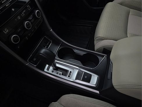 Used 2019 Subaru Ascent Premium AWD/4WD image 21