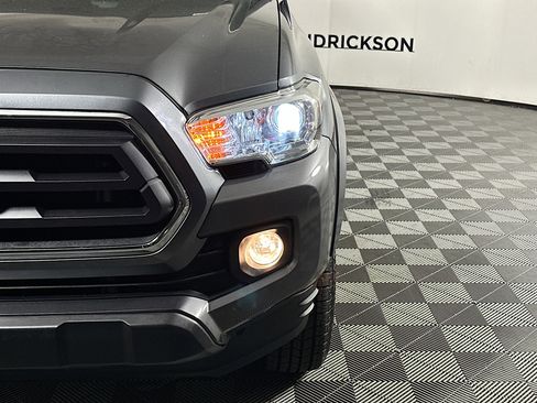 Used 2021 Toyota Tacoma SR5 image 9