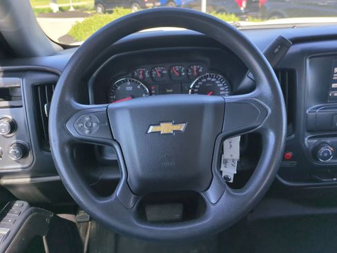 Used 2018 Chevrolet Silverado 1500 W/T w/ Trailering Package AWD/4WD image 22
