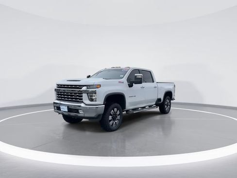Used 2020 Chevrolet Silverado 2500 LTZ w/ LTZ Premium Package AWD/4WD image 3