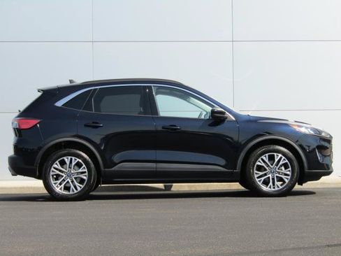 Certified 2021 Ford Escape SEL AWD/4WD image 4