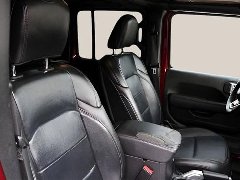 Used 2021 Jeep Wrangler Unlimited Sahara image 19