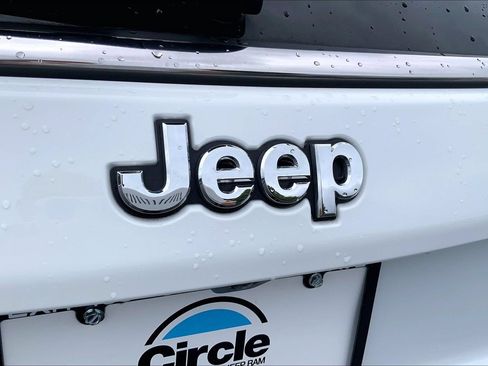 Used 2023 Jeep Compass Limited w/ Elite Group AWD/4WD image 8