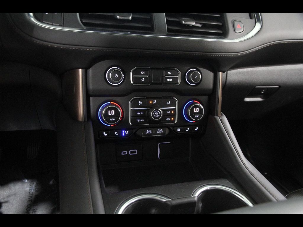 Certified 2023 Chevrolet Tahoe High Country AWD/4WD image 12