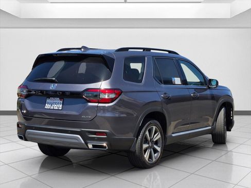 Certified 2023 Honda Pilot Elite image 5