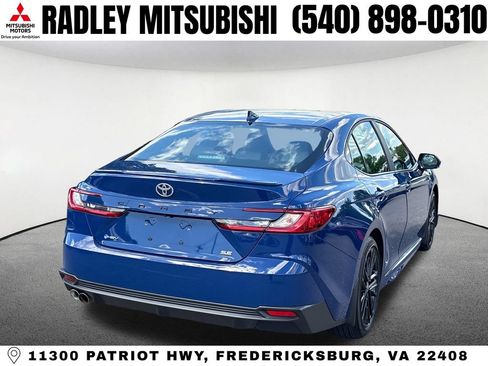 Used 2025 Toyota Camry SE FWD image 19