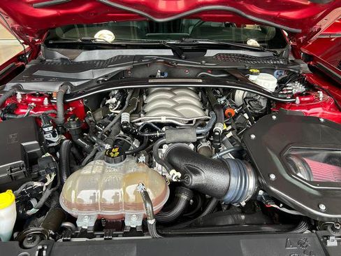 Used 2018 Ford Mustang GT Premium RWD image 12