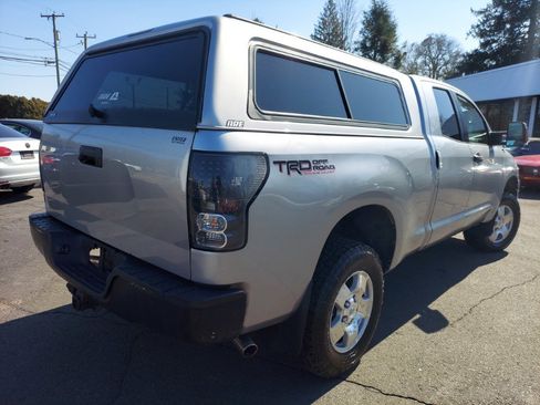 Used 2012 Toyota Tundra 4x4 Double Cab w/ TRD Off-Road Pkg image 4