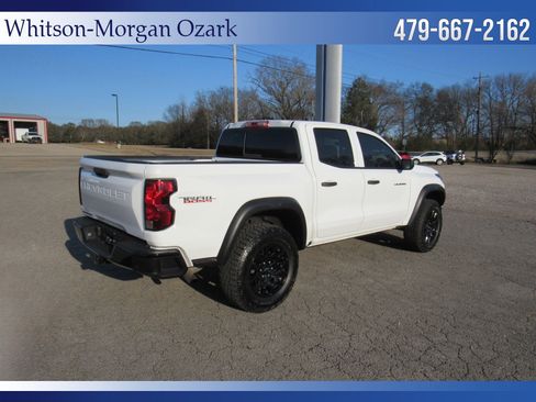 Used 2025 Chevrolet Colorado Trail Boss image 14