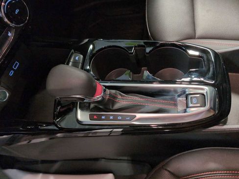 Used 2025 Chevrolet Trax RS w/ Driver Confidence Package image 15