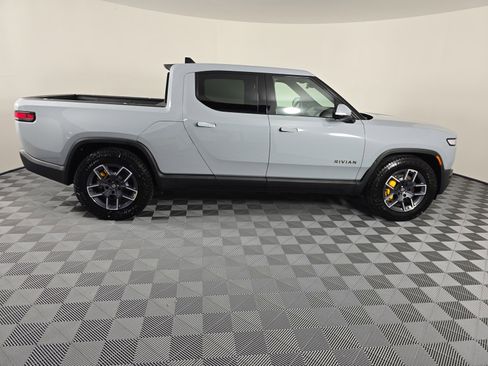 Used 2023 Rivian R1T Launch Edition image 6
