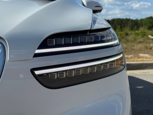 New 2026 Genesis GV70 2.5T Advanced image 10