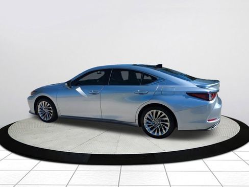 Used 2023 Lexus ES 350 w/ Ultra Luxury Package image 5