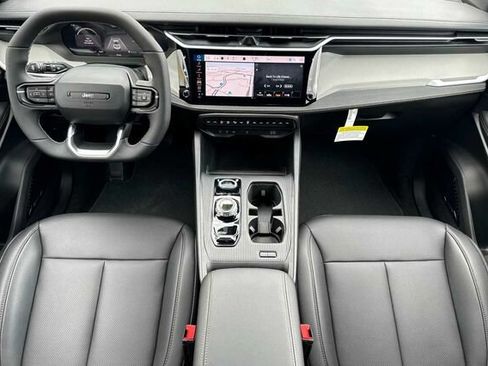 New 2026 Jeep Cherokee Limited AWD/4WD image 10