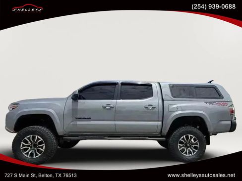 Used 2020 Toyota Tacoma TRD Sport AWD/4WD image 1