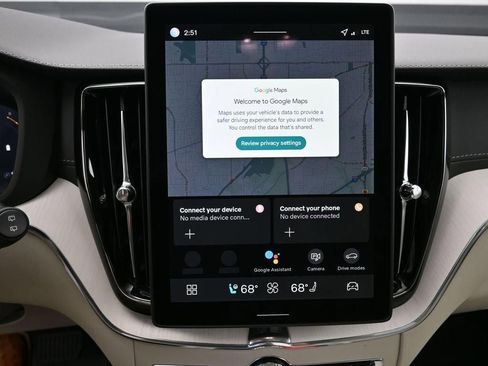 New 2026 Volvo XC60 B5 Ultra w/ Protection Package Premier image 16