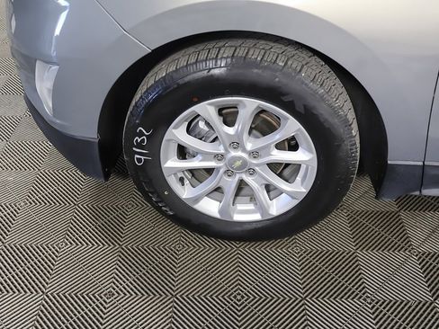 Used 2019 Chevrolet Equinox LT image 12