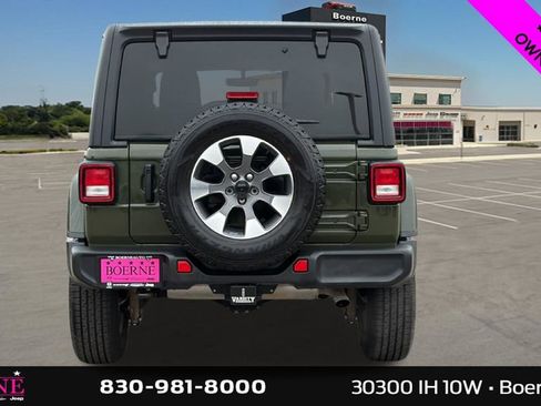 Used 2022 Jeep Wrangler Unlimited Sahara w/ Cold Weather Group AWD/4WD image 4
