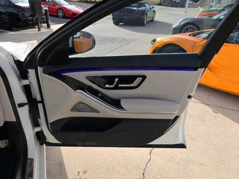 Used 2022 Mercedes-Benz S 580 4MATIC Sedan image 60