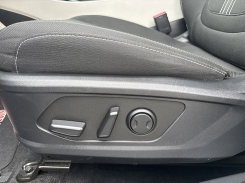 Used 2024 Hyundai Tucson SEL image 16