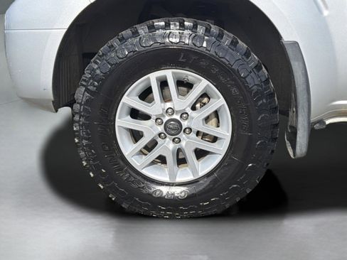 Used 2019 Nissan Frontier SV w/ Value Truck Package image 14