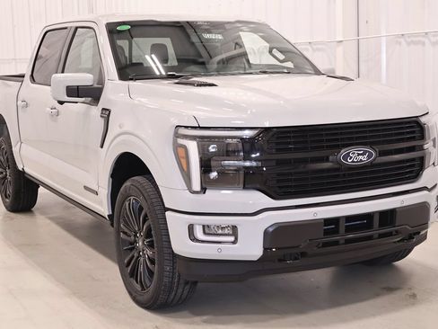 New 2026 Ford F150 Platinum w/ Equipment Group 702A High AWD/4WD image 3