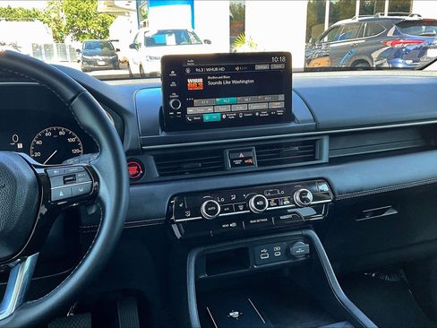 Used 2023 Honda Pilot EX-L image 6