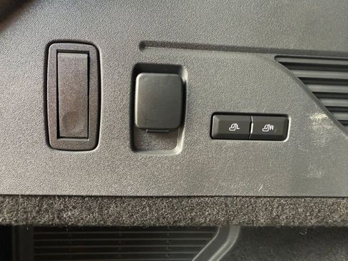 Used 2024 Lincoln Nautilus Reserve image 47