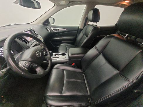 Used 2018 Nissan Pathfinder SL w/ SL Premium Package FWD image 17