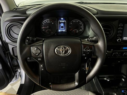 Certified 2022 Toyota Tacoma SR image 9
