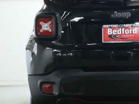 Used 2022 Jeep Renegade Latitude w/ Convenience Group AWD/4WD image 45