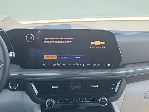 New 2026 Chevrolet Suburban Premier AWD/4WD image 14