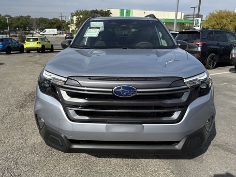 New 2025 Subaru Forester Premium image 8