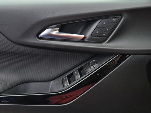 New 2026 Chevrolet Equinox RS w/ Convenience Package III FWD image 13