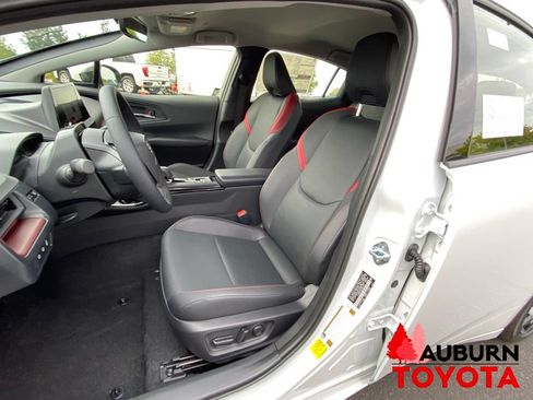 New 2027 Toyota Prius Plug-In Hybrid FWD image 26