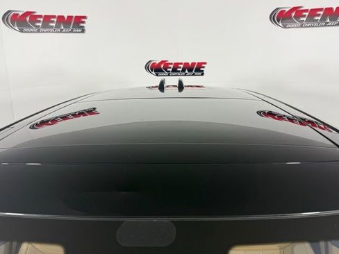 Used 2023 Land Rover Range Rover SE image 8