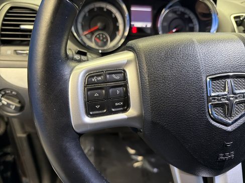 Used 2019 Dodge Grand Caravan GT FWD image 16
