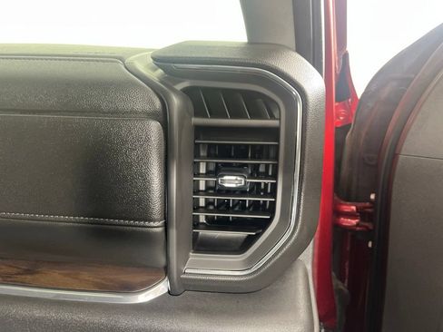 Certified 2025 GMC Sierra 1500 SLT w/ SLT Premium Plus Package AWD/4WD image 11