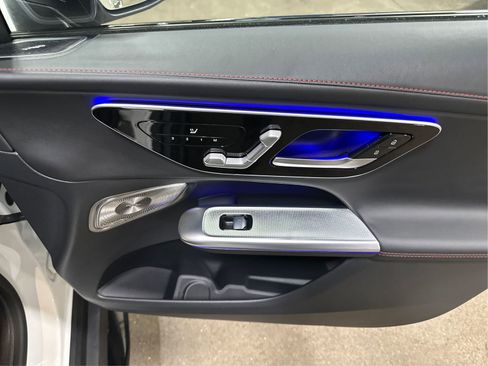 Used 2024 Mercedes-Benz GLC 43 AMG 4MATIC image 22