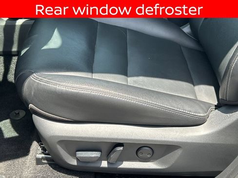 Used 2023 Nissan Rogue SL AWD/4WD image 14