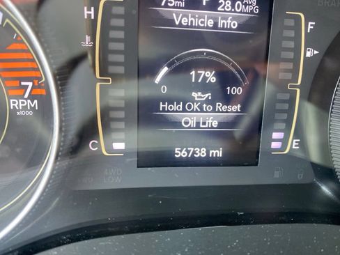 Used 2020 Jeep Cherokee Latitude Plus AWD/4WD image 11