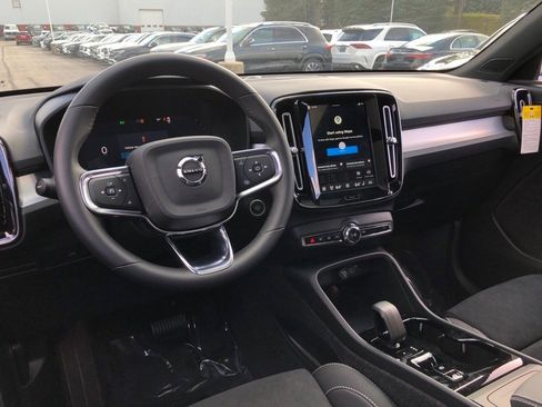 New 2026 Volvo XC40 B5 Ultra w/ Protection Package Premier AWD/4WD image 16