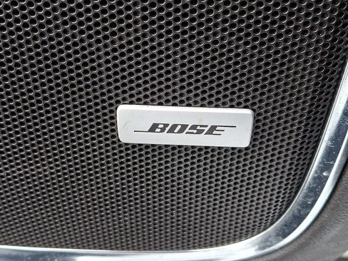 Used 2020 Chevrolet Suburban Premier image 30