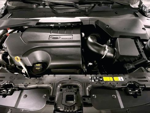 Certified 2024 Land Rover Range Rover Evoque S image 9