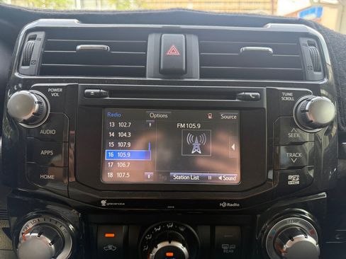 Used 2019 Toyota 4Runner 4WD image 18