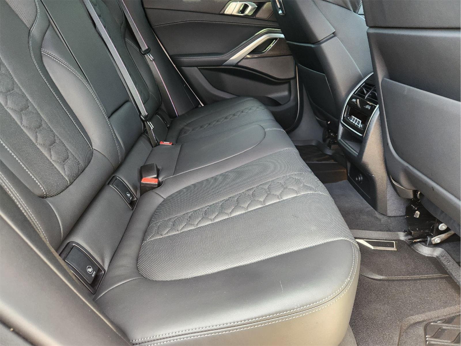 Used 2024 BMW X6 M Competition AWD/4WD image 31