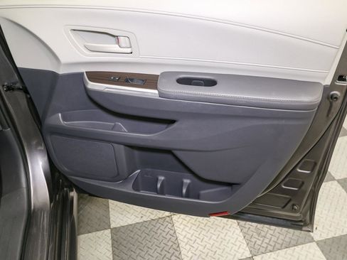 Certified 2023 Toyota Sienna LE image 20