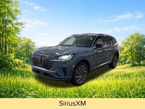 New 2026 Lincoln Aviator AWD image 4