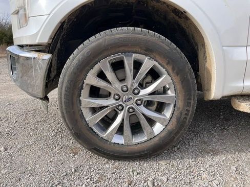 Used 2016 Ford F150 Lariat image 8